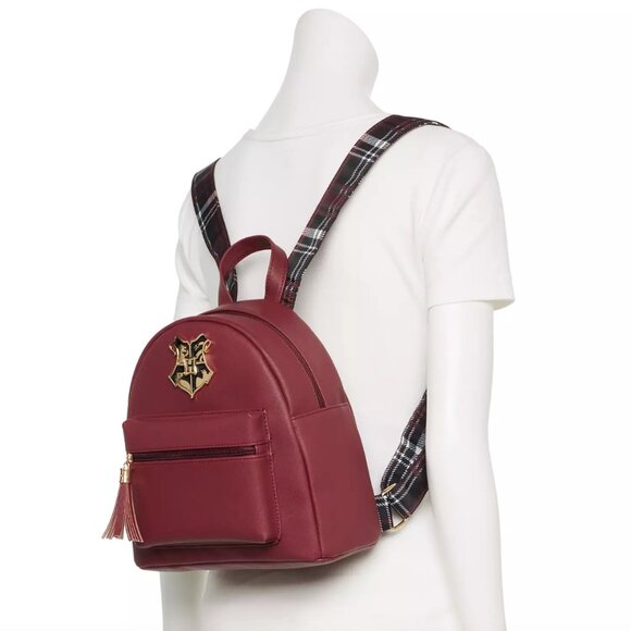 Harry Potter Hogwarts Crest Mini Backpack with Gryffindor Lanyard ID Holder main image 7